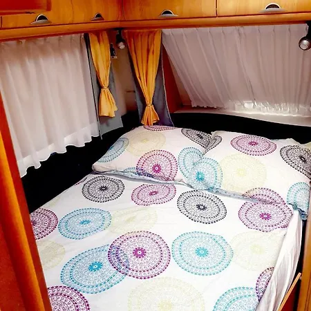 Irjados-surf Campsite *